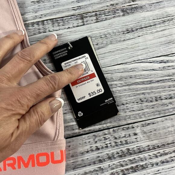 Under Armour Sports Bra size Extra Small Pink Compression Crossback Fitness - Picture 5 of 7